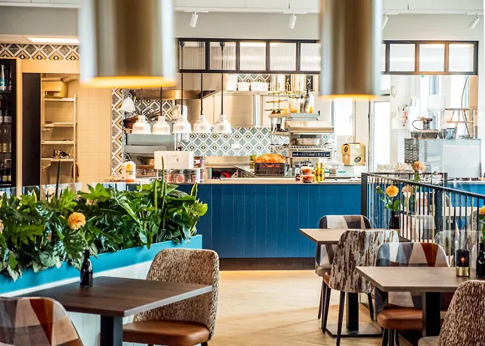 Fletcher Hotel-restaurant Scheveningen מלון