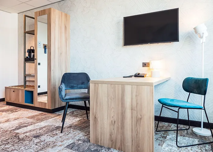 Fletcher Hotel-restaurant Scheveningen מלון